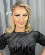 Make-Up