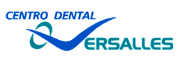 Logotipo del Centro Dental Versalles en azul y turquesa con diseño curvo.
