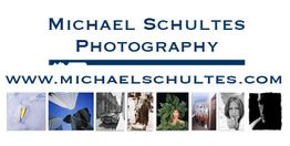 Alt-Text: "Michael Schultes Photography, Webseite und Fotocollage unten in kleinen Bildern."