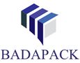 Logo geométrico con tres bloques azules y el texto "BADAPACK" debajo.