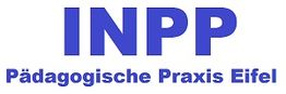 INPP Pädagogische Praxis Eifel, blauer Text auf weißem Hintergrund.