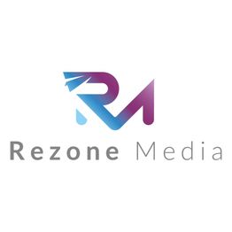 Logo van Rezone Media met gestileerde letters "RM" in blauw en paars op een witte achtergrond.
