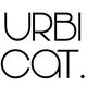 Texto negro grande "URBI CAT." sobre fondo blanco.
