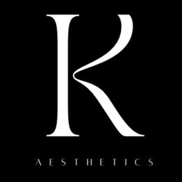 Buchstabe "R" in Weiß auf schwarzem Hintergrund, darunter "AESTHETICS" in Großbuchstaben.