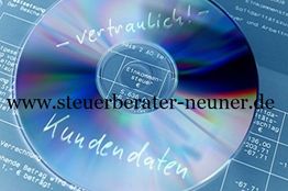 CD mit Aufschrift "vertraulich, Kundendaten" über Bildschirmtext. Webseite: steuerberater-neuner.de