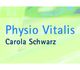 Grüner Hintergrund mit der blauen Aufschrift: "Physio Vitalis Carola Schwarz".