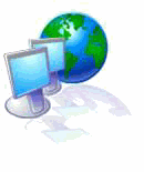 Zwei Monitore vor einer Weltkugel, Symbol für globale Vernetzung und Internet.