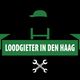 Logo van Loodgieter in Den Haag met gereedschap en een groene pet.