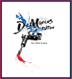 Máquina de tatuar azul y roja con texto "De Marcos Tattoo" y "deja que dibuje tu historia".