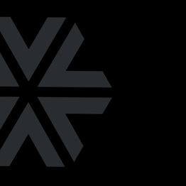 Sort grafisk symbol på sort baggrund, ligner en snefnug eller pilformation.