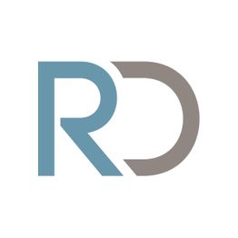 Buchstabenlogo in Blau und Grau, das aus einem stilisierten "R" und "D" besteht.