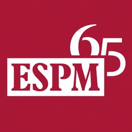Logotipo da ESPM em fundo vermelho com o número 65 destacado acima.