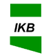 Grünes Logo mit weißem Band und den Buchstaben „IKB“ in Schwarz.