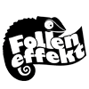 Schwarz-weißes Logo mit einem Chamäleon, der den Schriftzug "Folieneffekt" bildet.