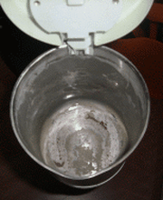 so ? Nein, so soll Ihr Wasserkocher doch nicht aussehen...