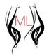 Schwarze abstrakte Form mit roten Buchstaben "ML" in der Mitte.