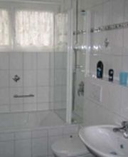 Tageslicht-Bad der Ferienwohnung Fischen