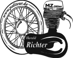 Motorradreifen und Motor mit Text "Harald Richter" und "www.politeur.de".