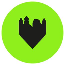 Schwarze Stadtform in Herzform auf grünem Kreis-Hintergrund.