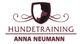 Logo mit einem Schild, Mensch-Hund-Silhouette, Text: Hundetraining Anna Neumann.