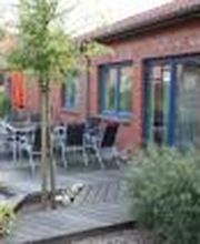 Bürogebäude, Aussenansicht, Hinterm Haus