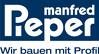 Logo mit Schriftzug "Manfred Pieper" und Slogan "Wir bauen mit Profi" auf blauem Hintergrund.