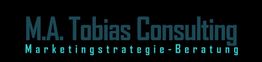Schwarzes Banner mit der Aufschrift "M.A. Tobias Consulting, Marketingstrategie-Beratung" in Blau.