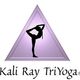 Silhouette einer Yoga-Pose im Triangle; Text: "Kali Ray TriYoga".