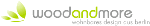 Logo von "woodandmore" mit grünen Blättern und Slogan "wohnen design aus berlin".