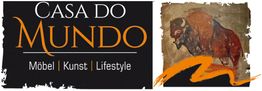 Schwarzes Logo "Casa do Mundo", Möbel, Kunst, Lifestyle. Bild eines Bisons mit orangem Pinselstrich.