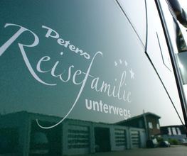 Peters-Reisen Logo
