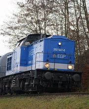 V100