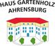 Illustration eines Gebäudes mit rotem Dach. Text: "Haus Gartenholz Ahrensburg".