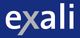 Logo mit dem Wort "exali" in weißen und grauen Buchstaben auf blauem Hintergrund.