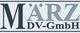 Textlogo: "MÄRZ DV-GmbH" in dunkelgrauen Großbuchstaben auf hellem Hintergrund.