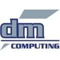 Logo mit Schriftzug "dm Computing" in blauen Buchstaben auf weißem Hintergrund.