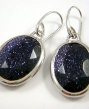 Funkelnder Goldfluss aus der Kollektion \'Midnight Sky\'