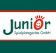 Logo von Junior Spielplatzgeräte GmbH mit lachendem Gesicht im Wort "Junior".