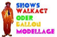 Clown in Orangekostüm, Schrift: "Shows, Walkact oder Ballonmodellage" in bunten Buchstaben.