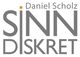 Textbild mit dem Titel "Daniel Scholz SINN DISKRET" in Grau und Orange.
