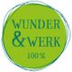 Grüner Kreis mit Text "Wunder & Werk 100%" in blauer Schrift und skizzenhaftem Rand.