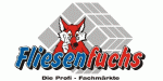 Logo von "Fliesenfuchs" mit einem roten Fuchs und grauen Fliesen im Hintergrund.
