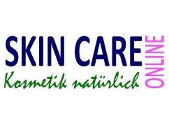 Text: "SKIN CARE ONLINE Kosmetik natürlich" in Blau, Pink und Grün.