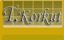 Text "T. Korkut" auf gelbem Hintergrund mit Kachelmuster.