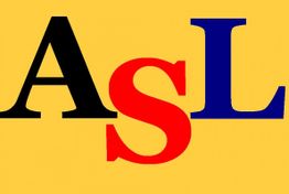 "Buchstaben A, S, L in Schwarz, Rot, Blau auf gelbem Hintergrund."