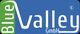 Logo mit "Blue Valley GmbH" in Weiß auf blau-grünem Hintergrund.