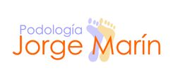 Logotipo: "Podología Jorge Marín" con dos huellas de pies en tonos azul y naranja.