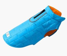 Blaue Hundeweste mit orangefarbenem Innenfutter und Reißverschluss oben.