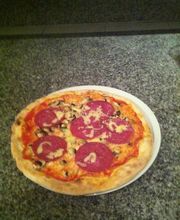 pizzeria milano Logo