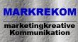 Text: "MARKREKOM - marketingkreative Kommunikation" in Blau und Schwarz auf grauem Hintergrund.